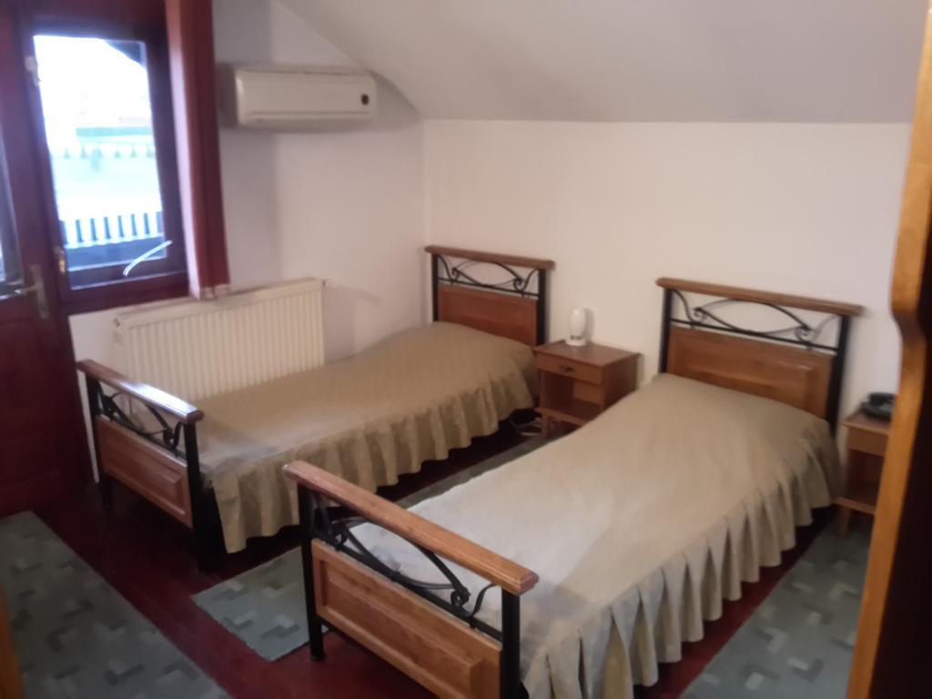 Pensiunea Doina & Jeno Targu Mures Bilik gambar